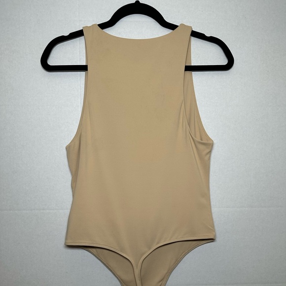 Babaton Contour Bodysuit - Picture 3 of 4